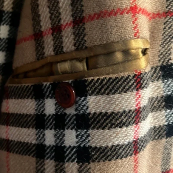 Mens Burberry Wool and Cashmere Jacket - Picture 4 of 8